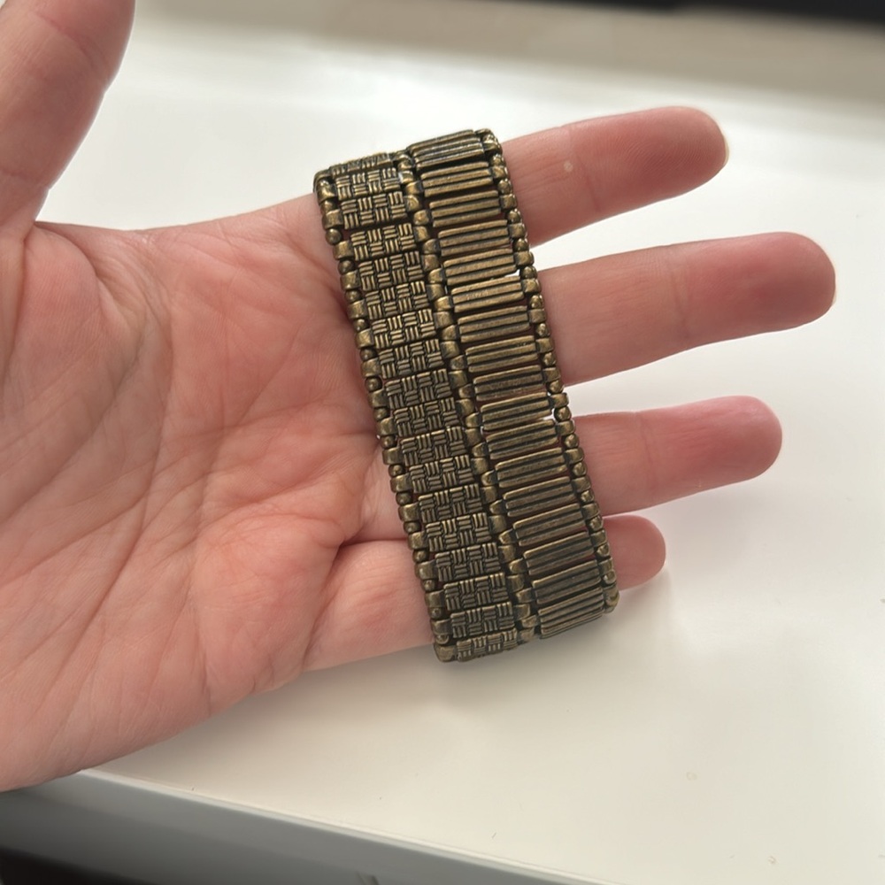 Unique Bracelet - Picture 6 of 6